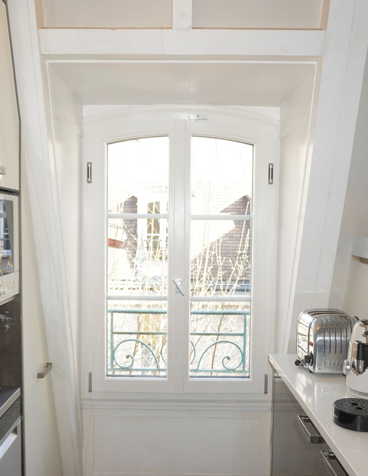 Fenêtre cintrée cuisine haussmannienne